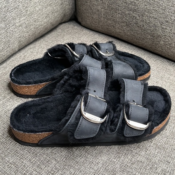 BIRKENSTOCK Arizona Big Buckle Shearling
Oiled Leather, SIZE 9-9.5US / 40EU 0422 - Picture 3 of 8